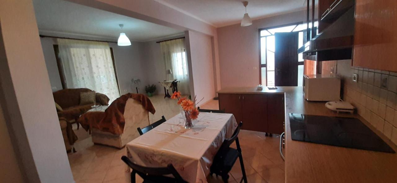 דירות סרנדה Blerina'S House מראה חיצוני תמונה